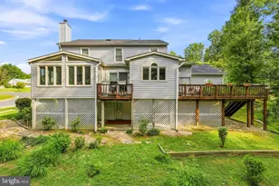 8715 Shadowlake Way, Springfield, VA 22153 - Photo 33