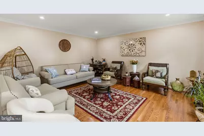 8715 Shadowlake Way, Springfield, VA 22153 - Photo 9