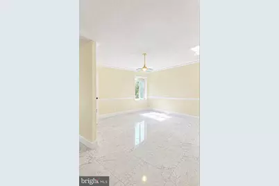 8360 Greensboro Drive #114, McLean, VA 22102 - Photo 7