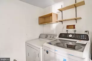 4139 Meadowland Ct, Chantilly, VA 20151 - Photo 19