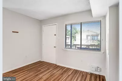 4139 Meadowland Court, Chantilly, VA 20151 - Photo 5
