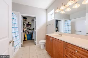 12925 Centre Park Cir, Herndon, VA 20171 - Photo 11