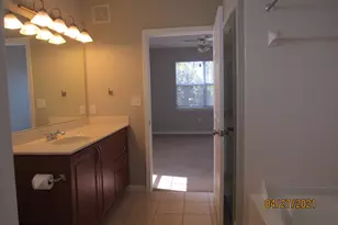 12925 Centre Park Cir, Herndon, VA 20171 - Photo 17