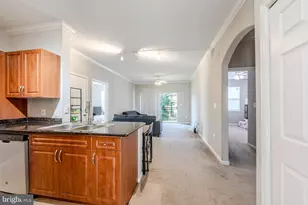 12925 Centre Park Cir, Herndon, VA 20171 - Photo 3