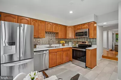 2021 Winged Foot Court, Reston, VA 20191 - Photo 7
