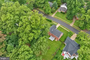 7609 Burnside Ct, Falls Church, VA 22043 - Photo 63