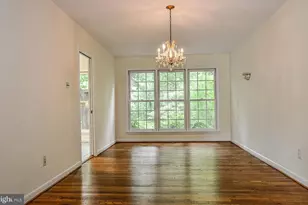 9531 Old Creek Dr, Fairfax, VA 22032 - Photo 9