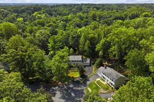 11231 Hunting Horn Ln, Reston, VA 20191 - Photo 3