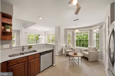 5636 Willoughby Newton Drive #37, Centreville, VA 20120 - Photo 7