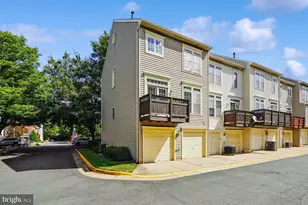 4370 Thomas Brigade Ln, Fairfax, VA 22033 - Photo 23