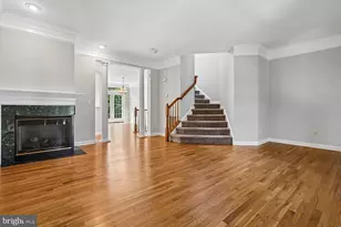 4370 Thomas Brigade Ln, Fairfax, VA 22033 - Photo 3