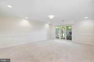 2415 Glengyle Dr, Vienna, VA 22181 - Photo 13