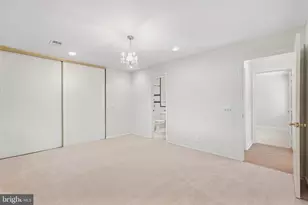 2415 Glengyle Dr, Vienna, VA 22181 - Photo 23