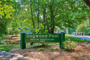 2418 Cloudcroft Square, Reston, VA 20191 - Photo 43