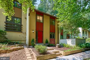 2418 Cloudcroft Square, Reston, VA 20191 - Photo 3