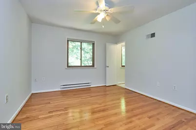 2418 Cloudcroft Square, Reston, VA 20191 - Photo 23