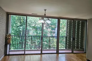 4415 Briarwood Ct N, Annandale, VA 22003 - Photo 13