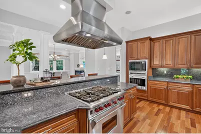 7200 Michael Place, Falls Church, VA 22046 - Photo 19