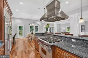 7200 Michael Pl, Falls Church, VA 22046 - Photo 17