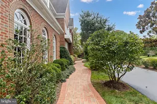 5452 Chandley Farm Cir, Centreville, VA 20120 - Photo 9