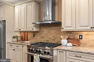5452 Chandley Farm Cir, Centreville, VA 20120 - Photo 21