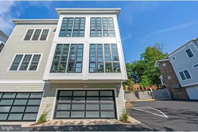 117 Park Street NE #A, Vienna, VA 22180 - Photo 1