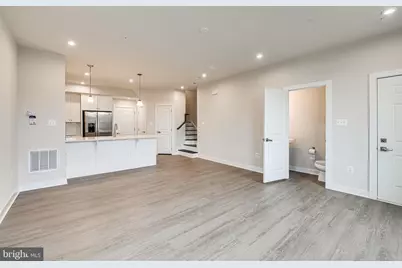 14055 Sunrise Valley Drive, Herndon, VA 20171 - Photo 7