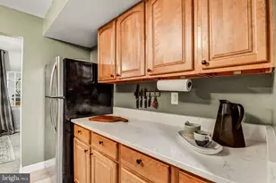 9745 Kings Crown Ct, Fairfax, VA 22031 - Photo 13