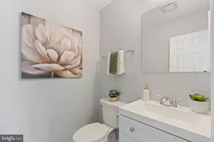 4552 King Edward Ct, Annandale, VA 22003 - Photo 13