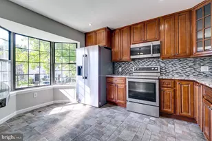 13656 Wildflower Ln, Clifton, VA 20124 - Photo 3