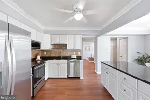4871 Nash Dr, Fairfax, VA 22032 - Photo 9