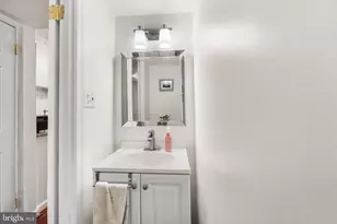 8252 Getty Ct, Springfield, VA 22153 - Photo 7