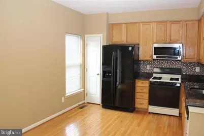 2555 Chase Wellesley Drive, Herndon, VA 20171 - Photo 7