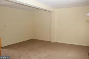 2555 Chase Wellesley Dr, Herndon, VA 20171 - Photo 13