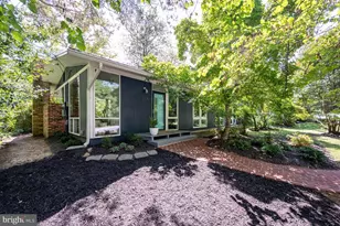2305 Glasgow Rd, Alexandria, VA 22307 - Photo 1