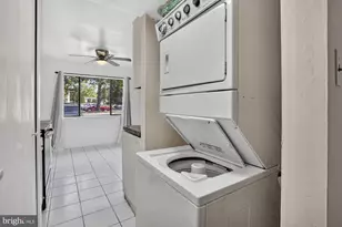 1151 Dublin Pl, Herndon, VA 20170 - Photo 17