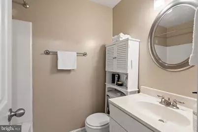 14800 Rydell Road #204, Centreville, VA 20121 - Photo 3