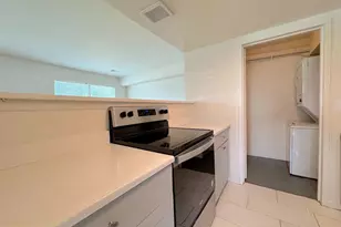 9503 Hagel Cir, Lorton, VA 22079 - Photo 11