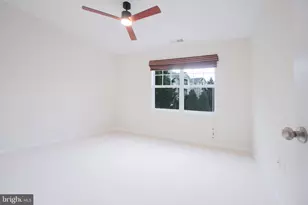 12958 Centre Park Cir, Herndon, VA 20171 - Photo 23