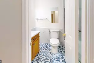 2303 McGregor Ct, Vienna, VA 22182 - Photo 17
