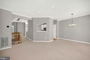 8381 Millwood Dr, Springfield, VA 22152 - Photo 15