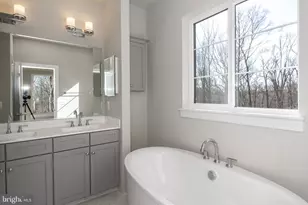 4932 Trail Ln, Chantilly, VA 20151 - Photo 31