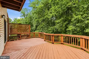 7937 Valleyfield Dr, Springfield, VA 22153 - Photo 11