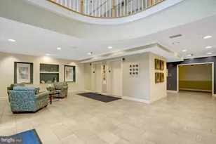 6990 Falls Reach Dr, Falls Church, VA 22043 - Photo 35