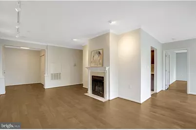 6990 Falls Reach Drive #301, Falls Church, VA 22043 - Photo 5