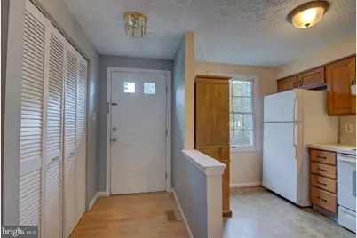 8541 Koluder, Lorton, VA 22079 - Photo 5