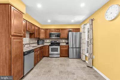 5602 Sutherland Court, Burke, VA 22015 - Photo 9