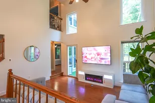 8110 Clifforest Dr, Springfield, VA 22153 - Photo 5