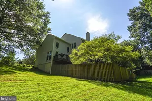 8110 Clifforest Dr, Springfield, VA 22153 - Photo 29