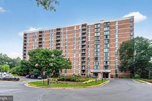 2300 Pimmit Dr, Falls Church, VA 22043 - Photo 1